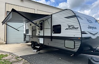 2024 Jay Flight | Sleeps 10 | Delivery Available