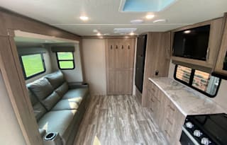 2023 Grand Design Imagine XLS 22RBE