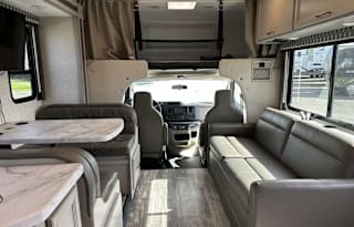 2023 Thor Motor Coach Geneva 31VA