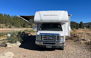 Spacious & Clean 2014:4 TVS &2 SLIDE OUTS:Sleeps 8