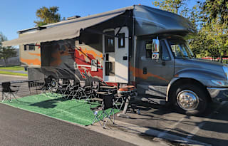 Gulf Stream SuperNova Super C Turbo Diesel 33ft