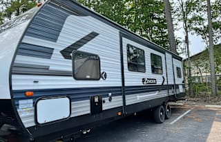 2021 CrossRoads RV Zinger ZR320FB