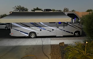 2015 Thor Motor Coach Axis 25.1