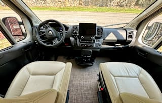 2023 Thor Motor Coach Rize 18M
