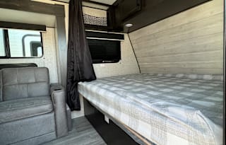 2022 Jayco Jay Flight 184 BS.