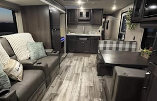 2023 Grand Design 297QB #02