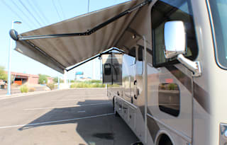 2016 Thor Motor Coach Hurricane 35C