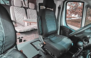 Silver Stream Cruiser