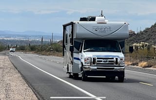 EZ to drive- 2021 Perfect Size Class C HotelBuster