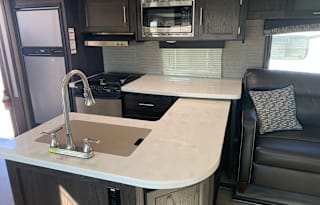 Spacious Home Away From Home 30 Ft Travel Trailer