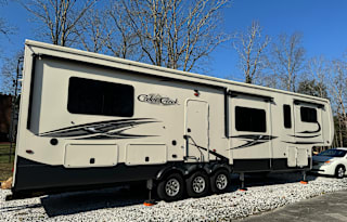 2021  Cedar Creek Hathaway