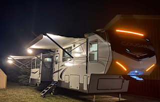 2020 Keystone RV Cougar 368MBI 5th Wheel Sleeps 10
