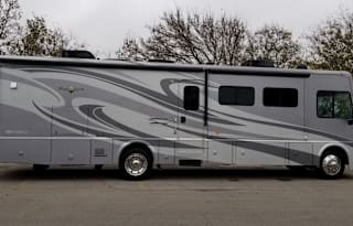 2015 Winnebago Itasca Sunova