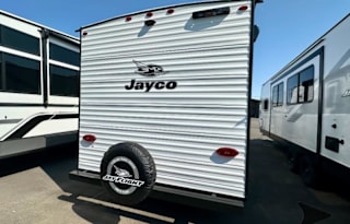 Dembe- 2025 Jayco Jay Flight 260BHW- Unleash fun