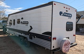 Kid and pet friendly, 1/2 ton towable, 2021 Zinger