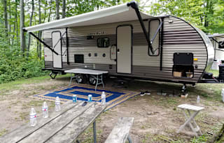2018 Forest River-Cherokee Grey Wolf