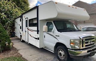 2010 Coachmen RV Freelander 32BH