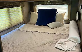 2018 Coachmen RV Freelander 21QB  Ford 350
