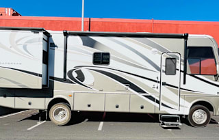 2013 Thor Motor Coach Daybreak 28PD