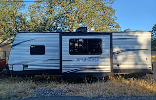 2021 Springdale Travel Trailer Rental near Redding
