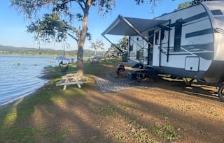 2021 Toy hauler with 2 free kayaks and 2 SUP’s!