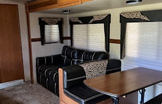 2016 CrossRoads RV Sunset Trail Super Lite ST320BH