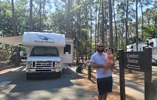 Amazing Family Getaway w/Outdoor TV-Early Pick UP!