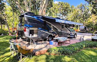2023 Thor Motor Coach Magnitude RS36