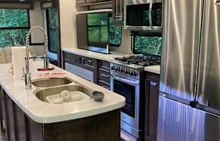 2022 Dutchmen RV Yukon 320RL