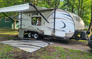 2017 Forest River RV Wildwood X-Lite 201BHXL