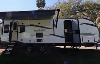 2022 Heartland Mallard M27 - Perfect Couples Suite