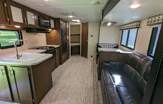 31' PrimeTime Tracer Breeze