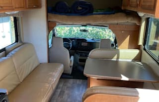 2017 Winnebago Minnie Winnie 31H