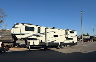 2020 Keystone RV Montana 3761FL
