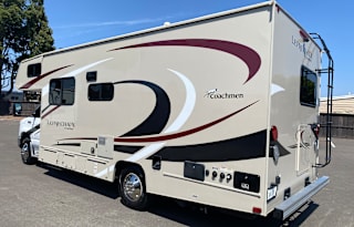 2020 Coachmen Leprechaun 230CB - Easy to drive