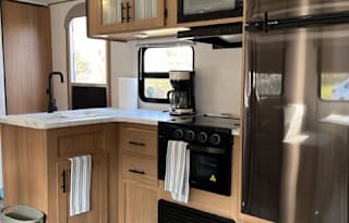 4 Bed Bunkhouse, Bedroom Doors & a Kitchen Sink!