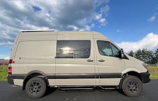 Fun, Comfy, Cozy 2017 Mercedes Benz 4x4 Sprinter