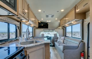 ★RVnBLife Las Vegas★2018 Thor Freedom Elite 3★