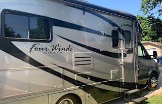 2008 Four Winds Siesta 24SA!
