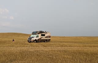 2017 Winnebago Navion 24J