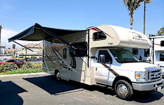 Beautiful 2020 Thor Motor Coach Four Winds 26B