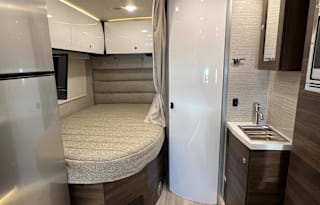 2022 Winnebago View 24J