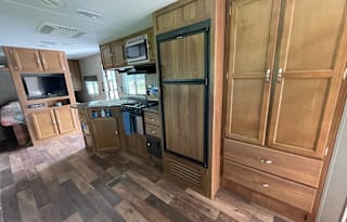 2017 Keystone RV Summerland 2820BH