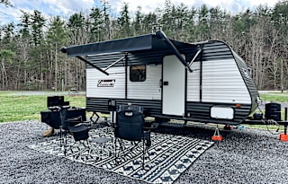Cozy Camper - 2021 Coleman Lantern - Tons Included
