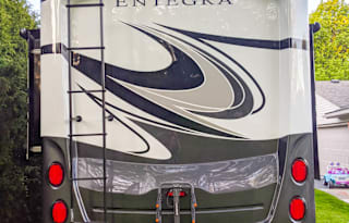 2021 Entegra Coach Emblem 36T