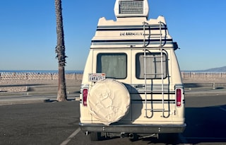 1991 Coachmen Classic Class B RV “Perry”