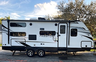 Brand New 2022 Keystone Passport 221BH SL Series