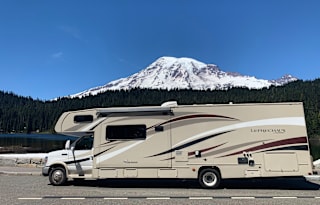 2018 Coachmen RV Leprechaun 310BH Ford 450