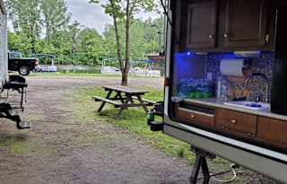 2015 Venture RV SportTrek 320VIK