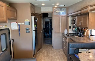 2022 Thor Motor Coach Outlaw 38KB “Fun Bus”